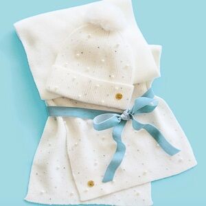 ❄️Lilly Pulitzer embellished Hat and Scarf Set  with pearls and rhinestones NWT